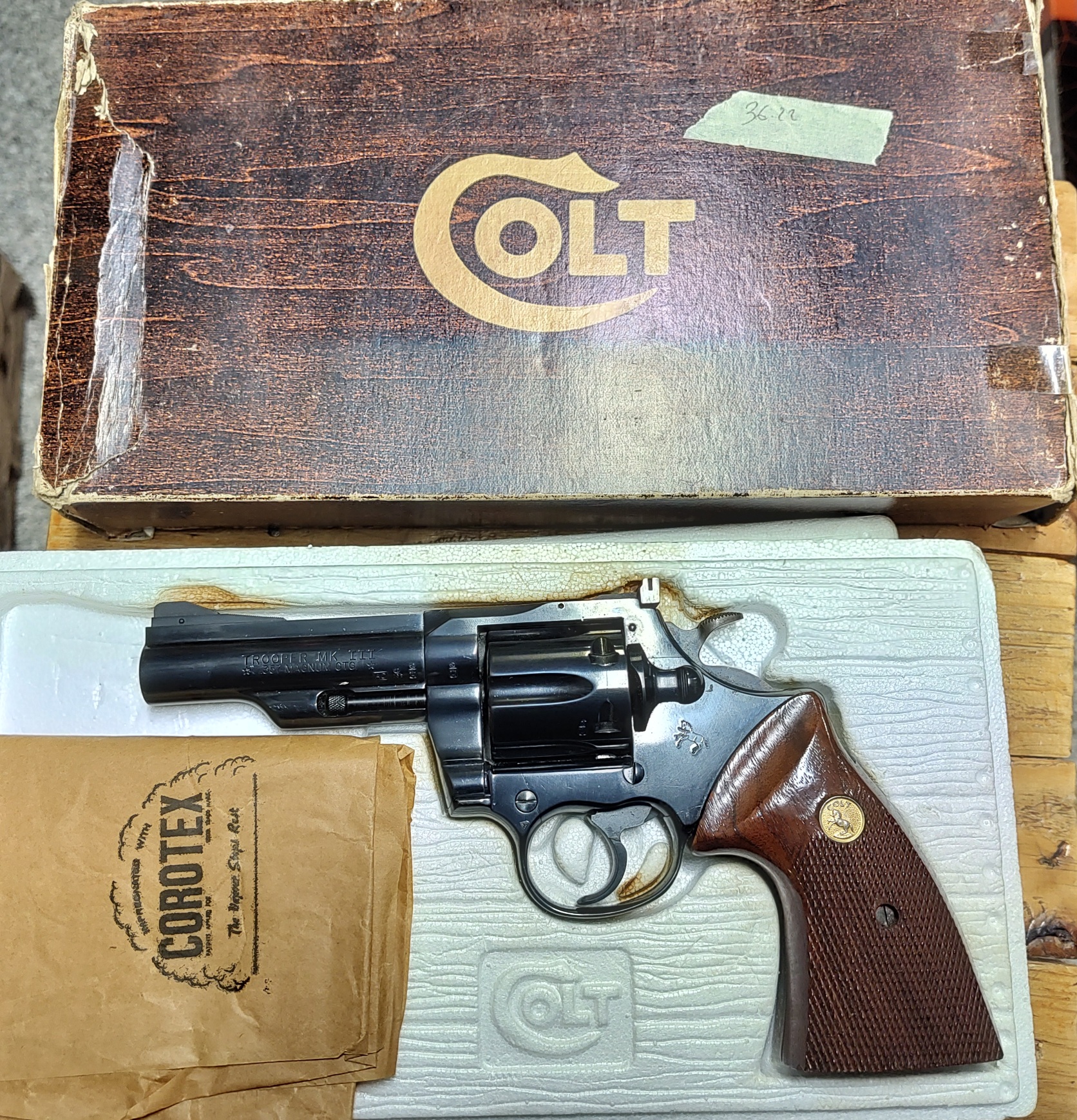 Colt Trooper-image